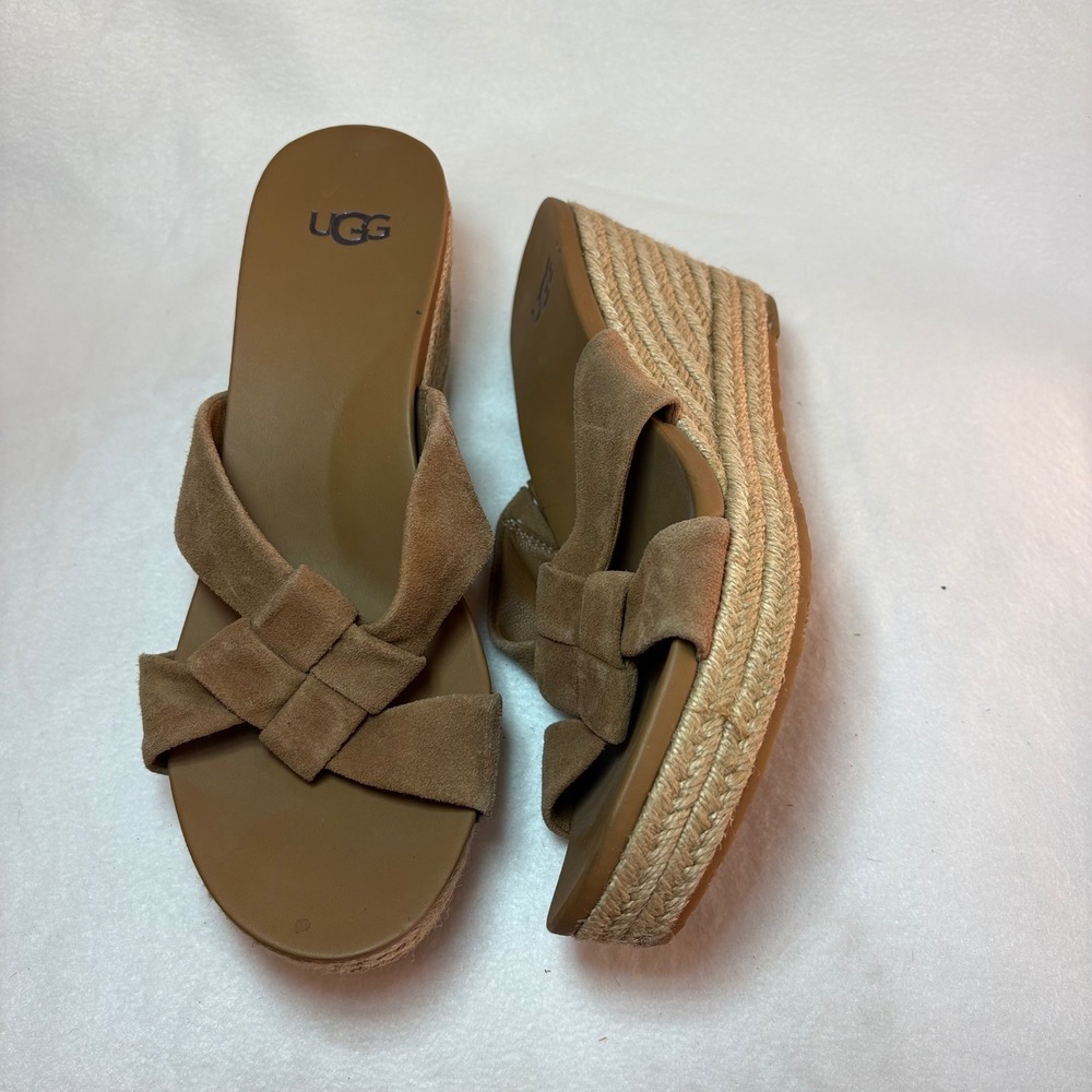UGG Yarrow Espadrille Wedge Sandals Chestnut Suede 1146910 Women 7.5